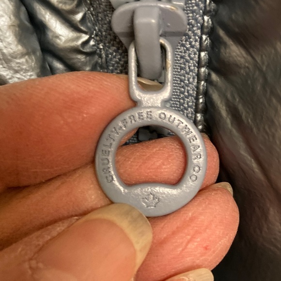 Noize Women's Shiny Gray/SilverPuffer Jacket - Picture 5 of 13